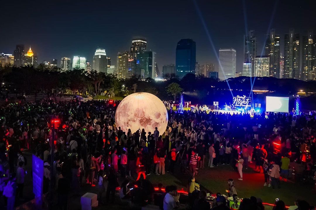 Starry Night over Bangkok: Record-breaking Stargazing Event with Over 12,000 Attendees