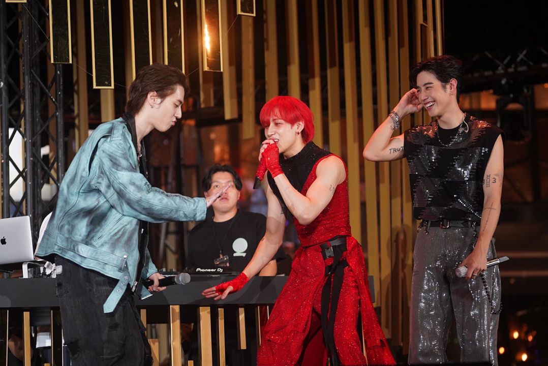 โชว์สุดพิเศษ ‘แบมแบม, ยูคยอม’ และ ‘มาร์ค ต้วน’  ในงาน ‘Amazing Thailand Countdown 2024’