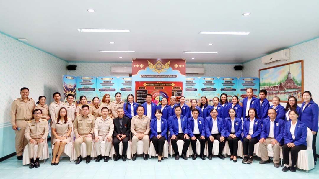 สพป.พิษณุโลก เขต 2 ดูงาน ก.ต.ป.น.  สพป.สุโขทัย เขต 2 ต้นแบบยอดเยี่ยมอันดับ1