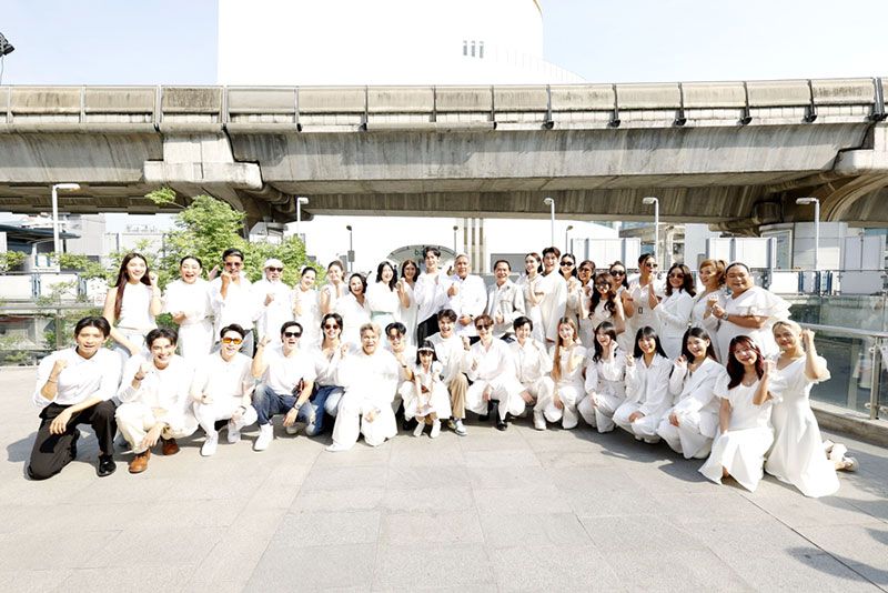 ‘มิว-ชาล็อต’ นำทีมบวงสรวงละคร‘มนต์รักลูกทุ่ง ๒๕๖๗’