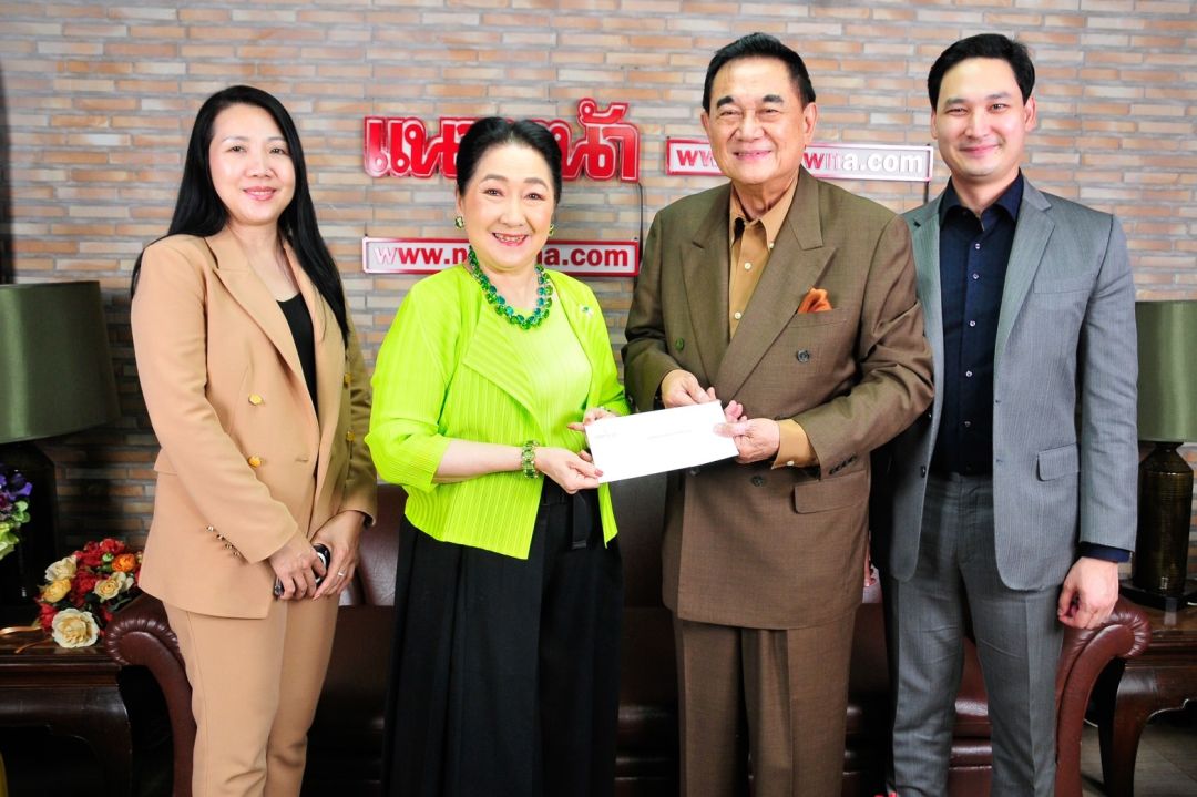 'ดร.อัศวิน อิงคะกุล'ประธานกรรมการบริหารมิราเคิลกรุ๊ปมอบทุนการศึกษาแก่นักเรียนยากจนกตัญญู50,000 บาท