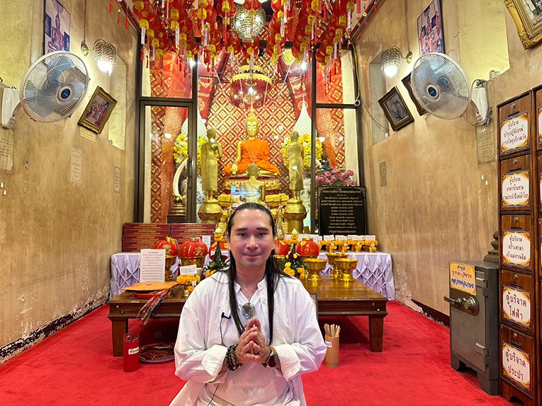 ตามไปมู 3สถานที่สุดปังต้อนรับ'วาเลนไทน์'กับ'พีธ พีระ'ชวนคนโสดขอพรเรื่อง'ความรัก'