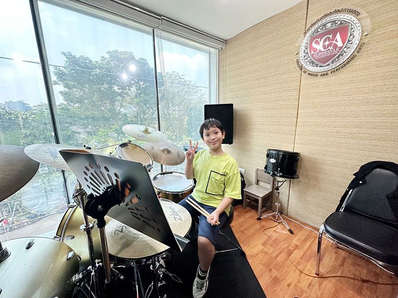 ‘แพนเตอร์ คอร์ป’ ฉายแววเป็นศิลปินตามรอยคุณพ่อ ‘ปีเตอร์ คอร์ป’