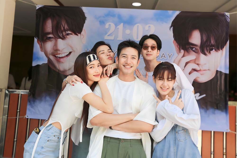 รวมพล‘คนรักรอน’  ทำบุญวันคล้ายวันเกิด  อบอุ่น สุขใจ เป็นกันเอง