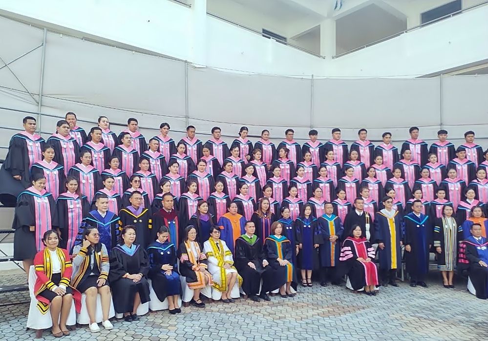 รศ.ดร.สันติ พิมพ์ใจใส เข้าร่วมในพิธีอันทรงเกียรติ.. ประสาทปริญญาบัตรวิทยาลัยนอร์ทเทิร์น จ.ตาก