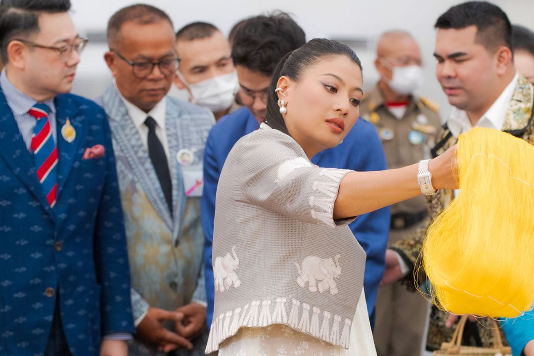 'เจ้าฟ้าหญิงสิริวัณณวรีฯ'เสด็จทอดพระเนตรนิทรรศการ Colors of Buriram-การจัดงานแสดงผลิตภัณฑ์ผ้าไทย