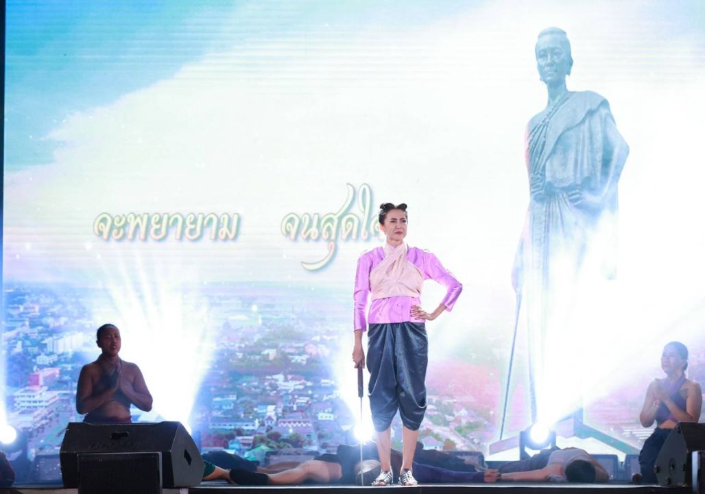 สุดยิ่งใหญ่!งาน 'วีรชน บุปผาชาติ ท้าวสุรนารี'นักแสดงอินสุด ทำคนดูน้ำตาซึม!