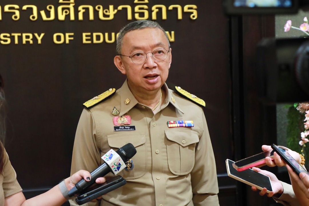 เสมา1 ย้ำปีหนี้หนังสือเรียนส่งถึงเด็กทันเปิดเทอมแน่นอน