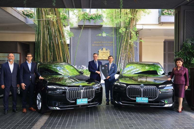 บีเอ็มดับเบิลยู ประเทศไทย ส่งมอบ ซีรีส์ 7 ให้กับ โรงแรมแมนดาริน