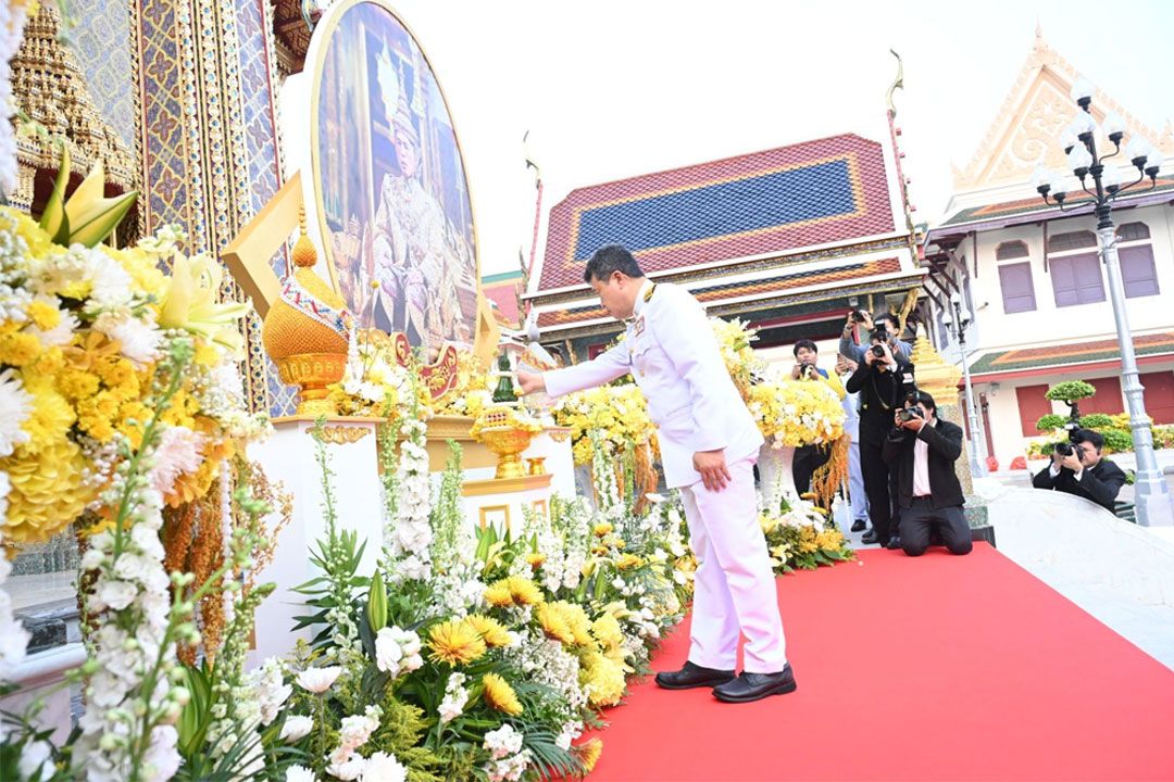 กระทรวงมหาดไทย จัดพิธีทำบุญตักบาตรถวายพระราชกุศลและพิธีถวายพระพรชัยมงคล เนื่องในโอกาสวันฉัตรมงคล