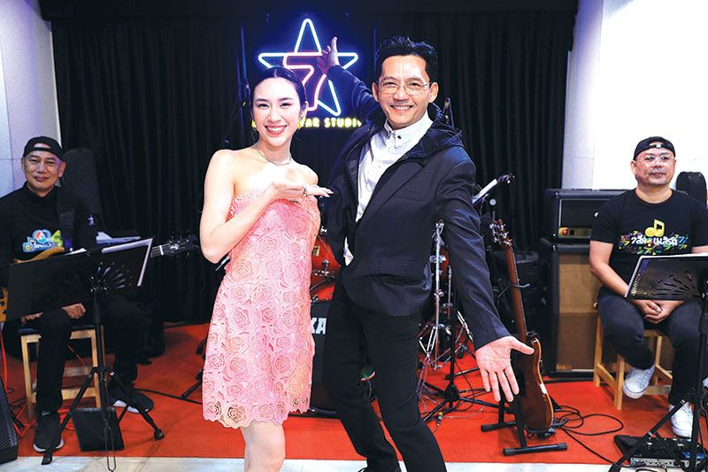 บุกสตูดิโอ‘นกบริพันธ์’ผู้ผลิต‘ชุมทางดาวทอง’