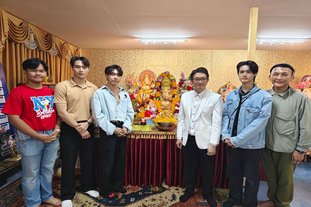 'ชัช ทรงธรรม' นำทีมร่วมพิธีบูชาองค์พระพิฆเนศดักดูเศรษฐ ประจำปี ณ เทวาลัยสยามคเณศ