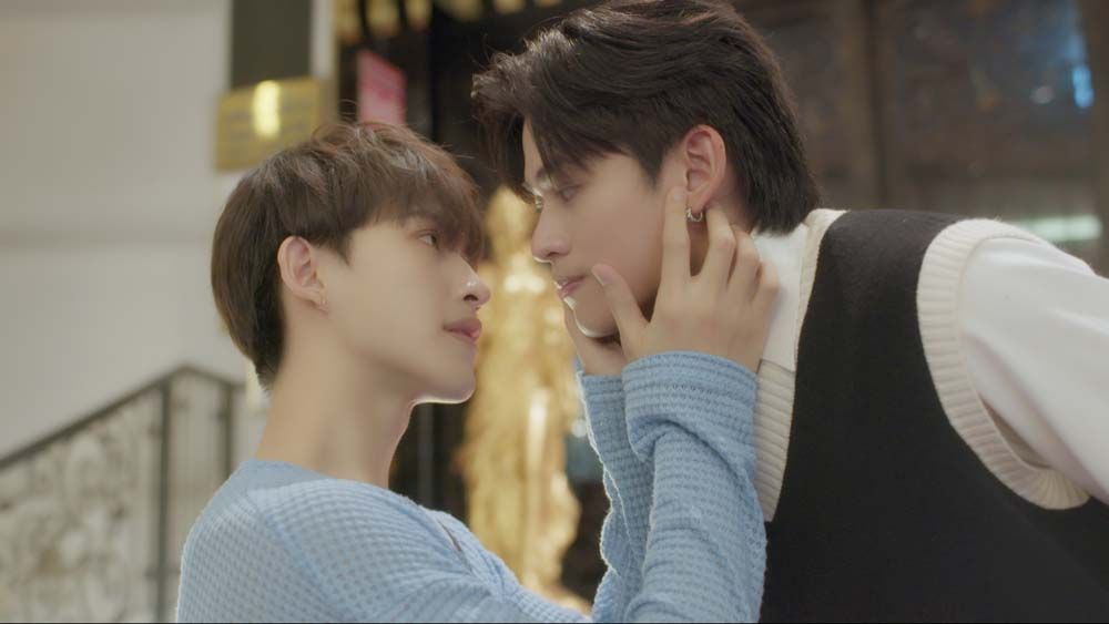 เปิดวาร์ป! โชกุน-เฟิร์ส สองนักแสดงนำไฟแรงจากซีรี่ส์วายสุดปังแห่งปี  ‘Deep Night The Series คืนนี้มีแค่เรา’