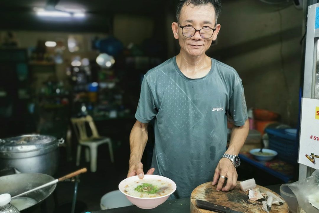 ข้ามต้มปลาตำนาน​บ้านฉาง'แป๊ะฮง'ตลาดเก่าโด่งดัง น้ำซุปเด็ดจากน้ำซาวข้าว