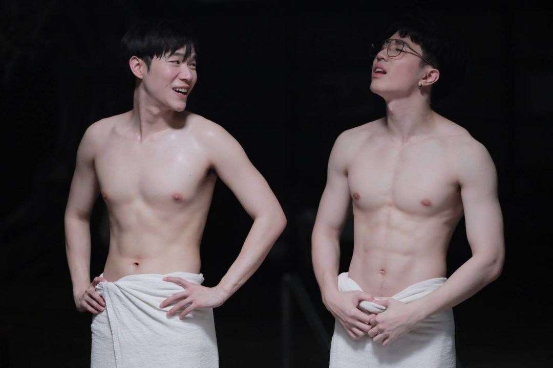 'เซ้ง-วิชัย'นำทีม 3 หนุ่มโชว์ .....หลุดสุดว้าววว...!  ใน 'Knock Knock Boys! บ้านหนุ่มโสด โหมดพร้อมเลิฟ'