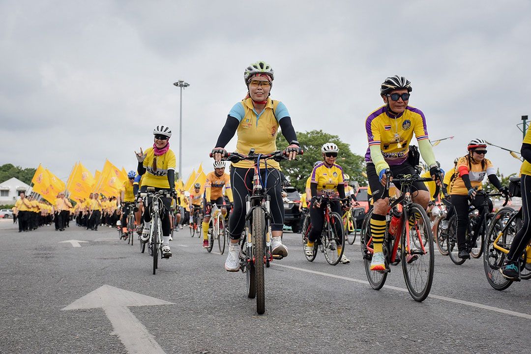 '10 วัน สู่ 10 เส้นทาง' เดิน วิ่ง ปั่น ธงตราสัญลักษณ์เฉลิมพระเกียรติ พระบาทสมเด็จพระเจ้าอยู่หัว รัชกาลที่ 10