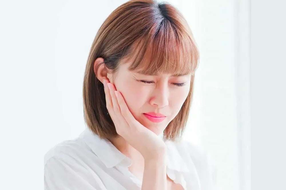 โรคใบหน้ากระตุกครึ่งซีก กับ 3 ทางเลือกการรักษา