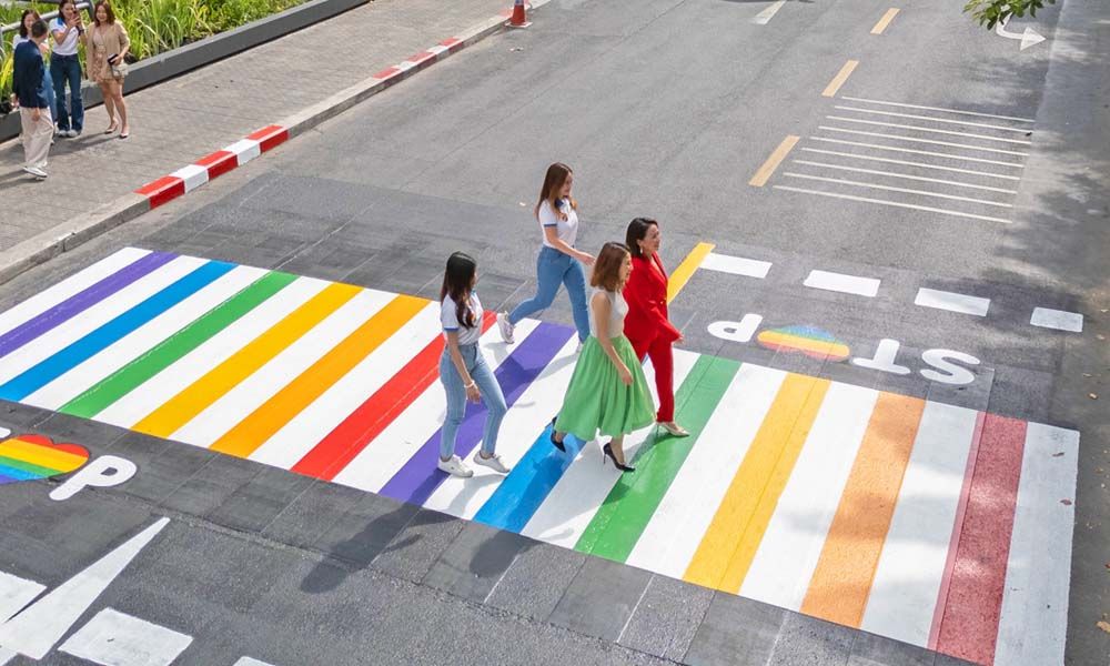 สามย่านมิตรทาวน์ - สีลมเอจ เปิดพื้นที่ฉลอง Pride Month  ชวนทุกคนมูฟไปกับทุกความต่าง เรียนรู้ความหลากหลายอย่างเข้าใจ