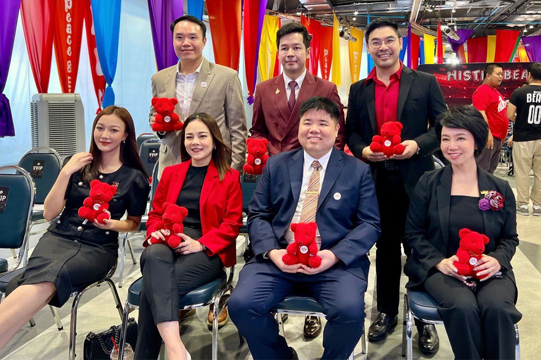 ‘เพื่อไทย’ ย้ำโอบรับความหลากหลายทุกรูปแบบ มุ่งมั่นสร้างสรรค์สังคมเท่าเทียม เคารพทุกอัตลักษณ์
