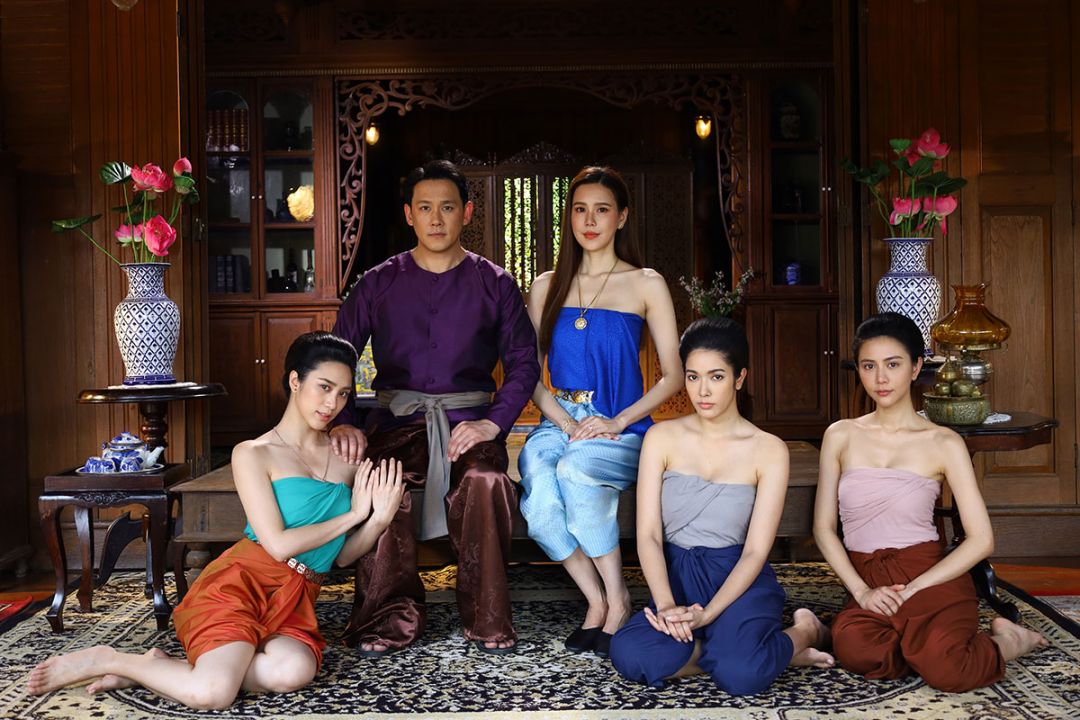 ปังฉุดไม่อยู่ ‘รอยรักรอยบาป’ สุดเข้มข้น  ‘ฟลุค’ เปิดปม ‘หลวงวิสุทธิ์’ มากรัก ชม ‘เจี๊ยบ-พลอย’ เล่นถึง