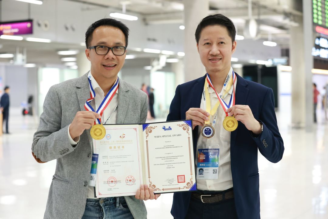 'น้ำมันงาดำสกัดเย็นไทย'สร้างชื่อระดับโลก คว้าเหรียญทองจากเวทีนวัตกรรมนานาชาติ