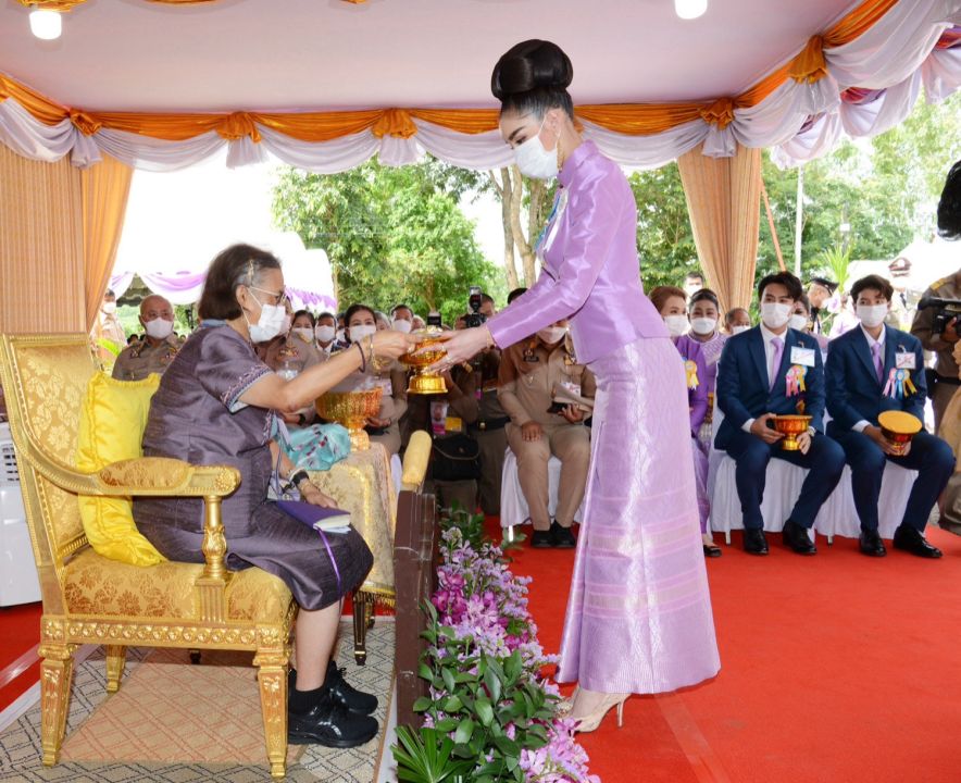 'ฮันนี่ ณภัค'ปลื้มสุดชีวิต ! ได้รับพระมหากรุณาธิคุณเข้าเฝ้า กรมสมเด็จพระเทพฯ