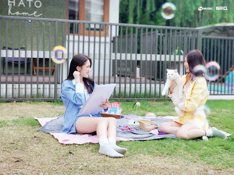 ‘BRIQ Entertainment’ เปิดตัวศิลปินดูโอ้ ‘TangkwaJeep’ (แตงกวาจี๊ป)  ในซิงเกิ้ล ‘เดินไปด้วยกันก่อน’