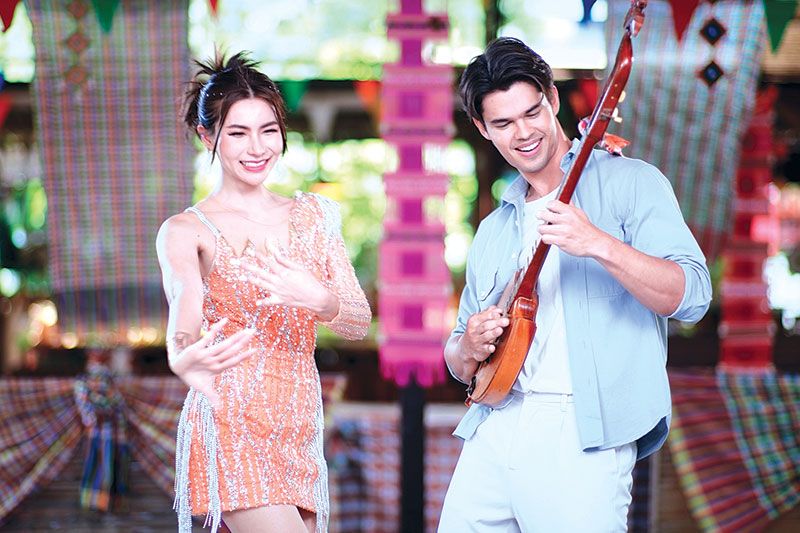 เสิร์ฟความม่วน ‘ข้าวทิพย์’ คว้า ‘ลูลู่-ลาล่า’ ร่วมแจมใน MV เพลงใหม่ ‘แพ้คนหล่อ’
