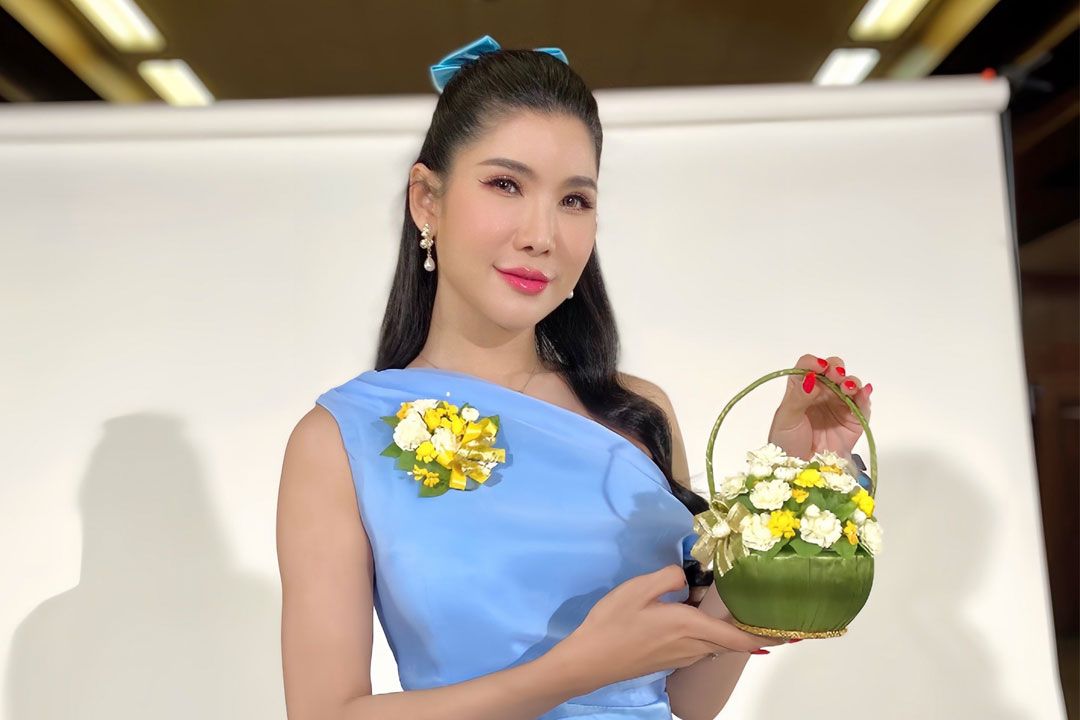 ‘หญิงจี้ ดาวจรัสฟ้า’ พรีเซ็นเตอร์ผลิตภัณฑ์ดอกมะลิวันแม่