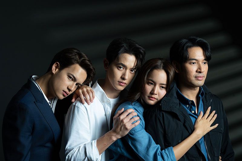 เรื่องย่อ 'โลกหมุนรอบเธอ'Never Enough