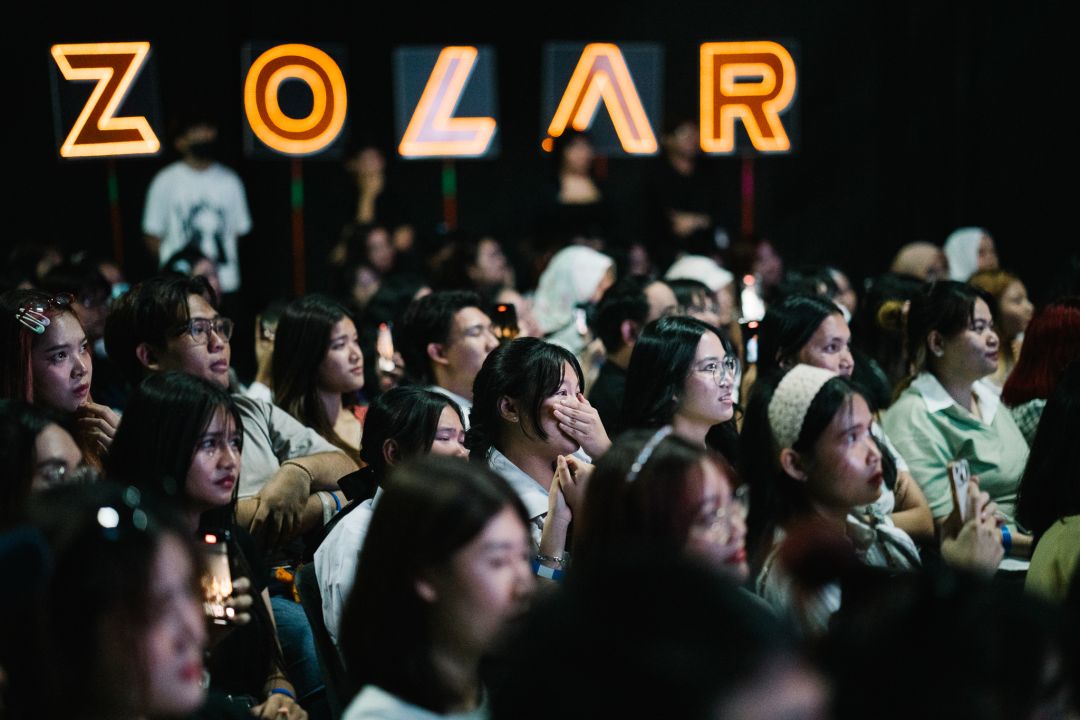 ZOLAR น้ำตาแตก! ซึ้งใจซันฟลาวเวอร์รวมตัวให้กำลังใจ  ร่วมรับชม MV ซิงเกิลใหม่'เธอเคยรักฉันหรือเปล่า (LOVE?)'พร้อมกัน