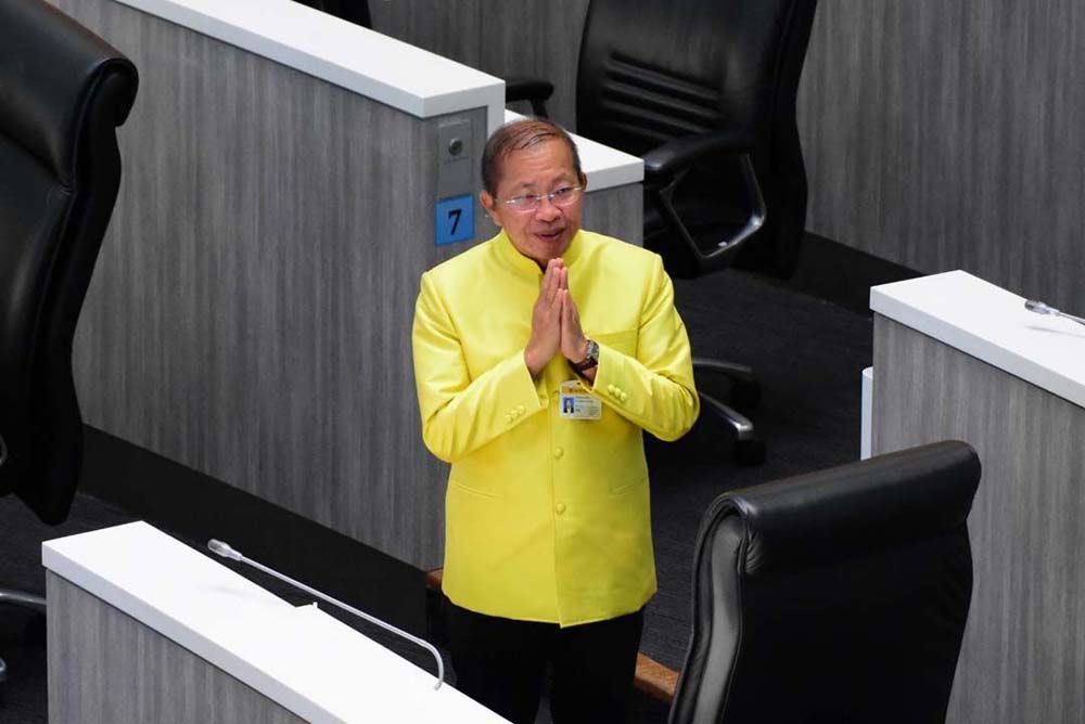 ‘มงคล-เกรียงไกร-บุญส่ง’มาตามนัด  สายสีน้ำเงินเบ็ดเสร็จ  ยึดปธ.วุฒิฯ-รองฯ2เก้าอี้  ‘นันทนา’โวยเลือกประธาน