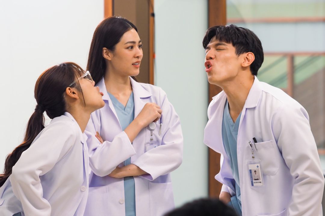 'หลิงหลิง-ออม'เฮ! ลั่นตึกมาลีนนท์'ใจซ่อนรัก'กวาดแชมป์เทรนด์โลก 6 ตอนติด