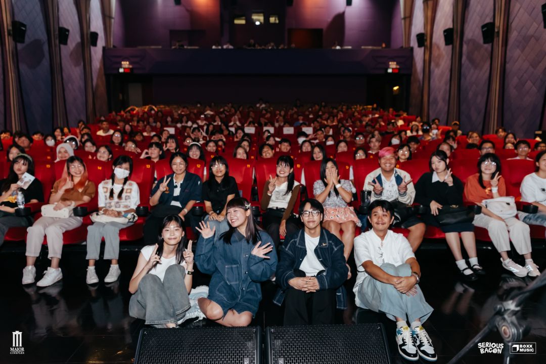 Serious Bacon เปิดประสบการณ์ครั้งใหม่ ฉาย MV เพลง'โกหกเธอทั้งนั้น (Pinocchio)'ในโรงภาพยนตร์ครั้งแรก !