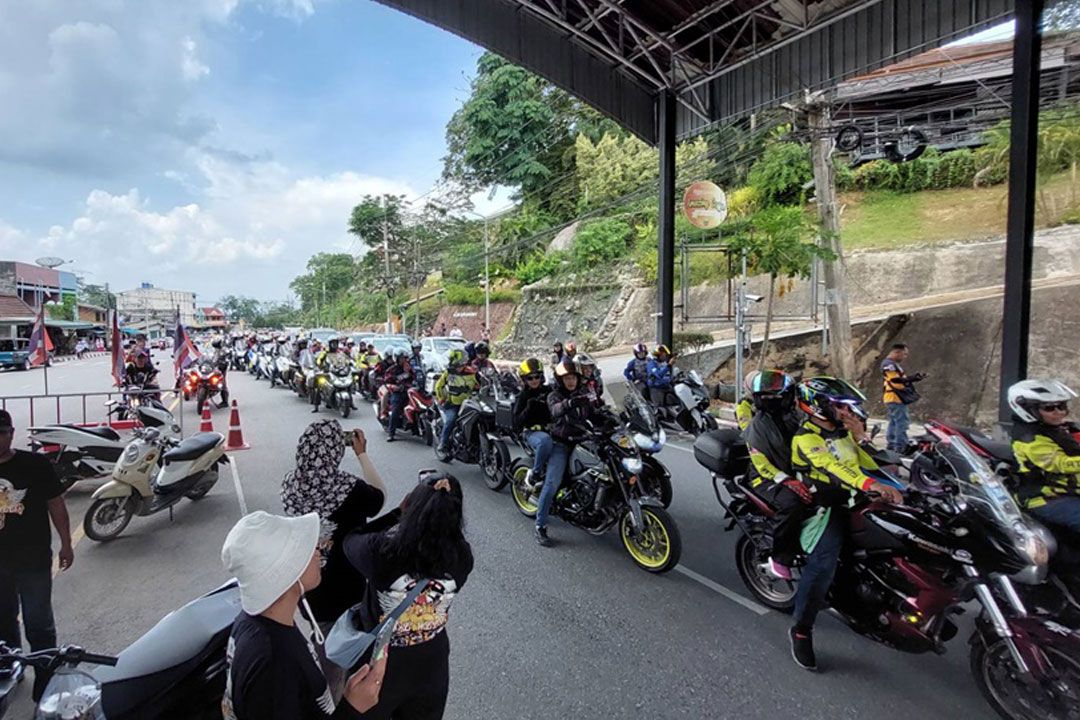 เบตงคึกคัก นทท.มาเลย์แห่ร่วมงานมหกรรมคาราวาน OK BETONG  BIKE WEEK  2024