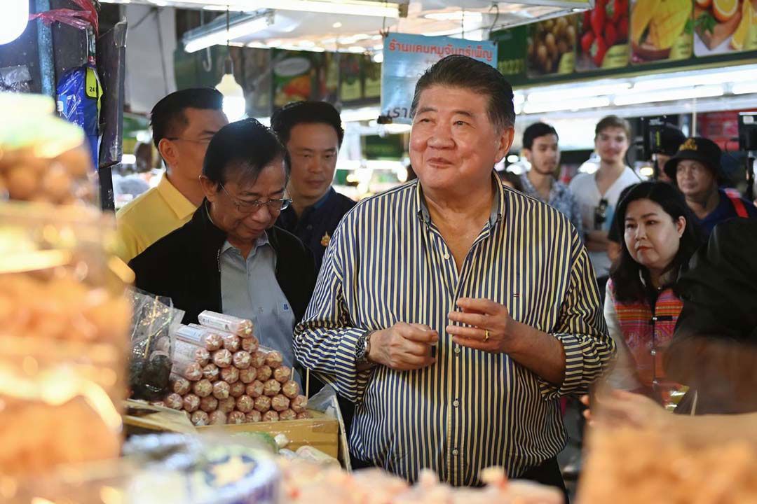 'ภูมิธรรม'เดินตลาดพบปะชาวบ้าน แม่ค้าเชียงใหม่ ดีใจเตรียมรับเงินดิจิทัลวอลเล็ต กระตุ้นเศรษฐกิจครั้งใหญ่