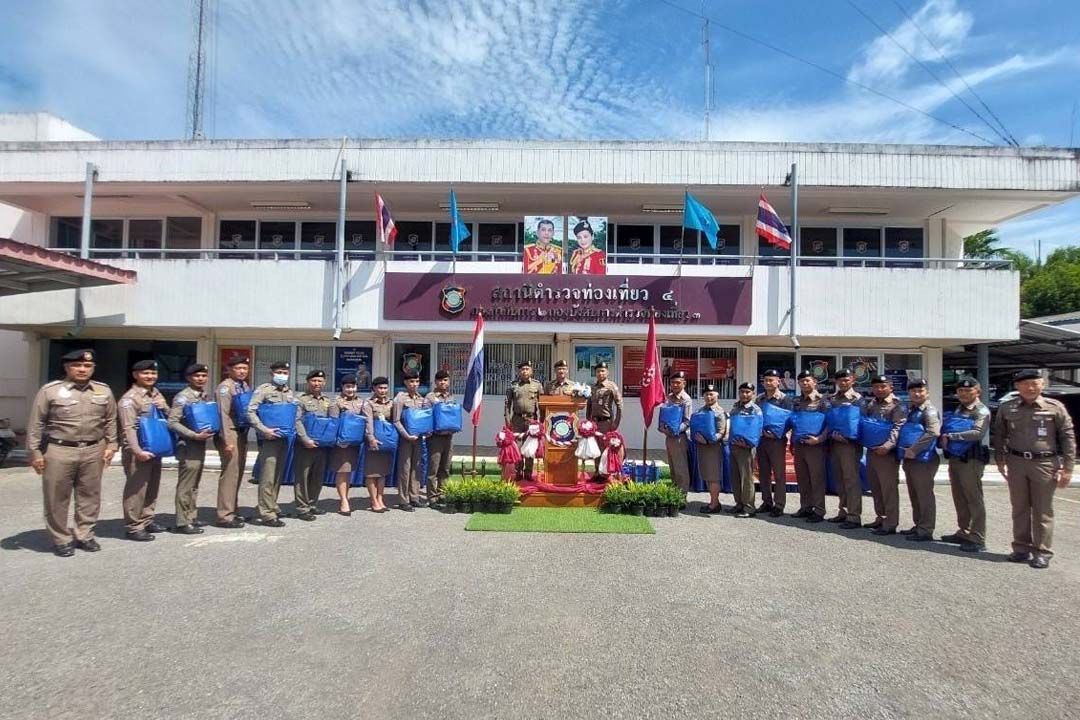 พล.ต.อ.สุรพงษ์ ชัยจันทร์ ที่ปรึกษาพิเศษ ตร. ตรวจสถานีตำรวจ‘สุราษฎร์ธานี-นครศรีธรรมราช’