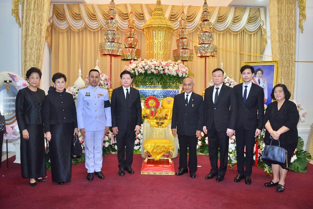 ‘สุรวัฒน์ ชมภูพงษ์’ ร่วมงานสวดพระอภิธรรมศพ พล.ต.หญิง คุณหญิงอัสนีย์ เสาวภาพ ณ วัดพระศรีมหาธาตุฯ