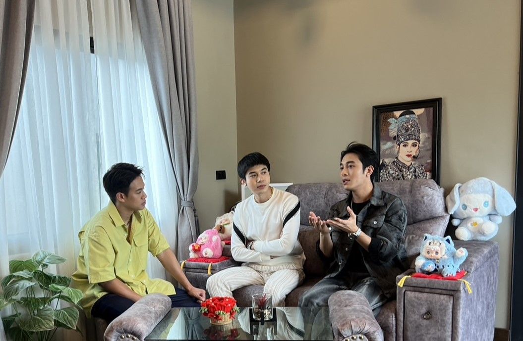 'ภารกิจสุดคิดถึง'บุกบ้าน 'นีโน่-แน็กกี้'2พระเอกลิเกดัง จากคณะสองเทพบุตรสุดที่รัก
