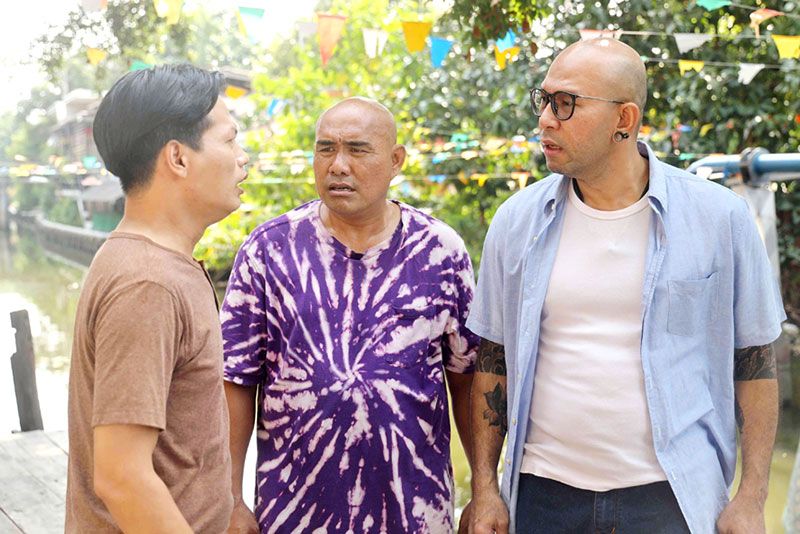‘เอ๋ เชิญยิ้ม’ ทุ่มเทเกินร้อยรับบทนำ ‘สัปเหน่อ’ สานต่อจักรวาลหนังล้อเลียน  ‘เจมส์ เชิญยิ้ม’ ผู้ล่วงลับ