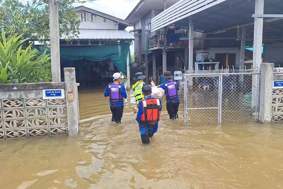 น้ำท่วม5จังหวัดเหนือยังหนัก  ‘สุโขทัย’อ่วม!  ‘เจ้าพระยา’ตรึงการระบายน้ำ