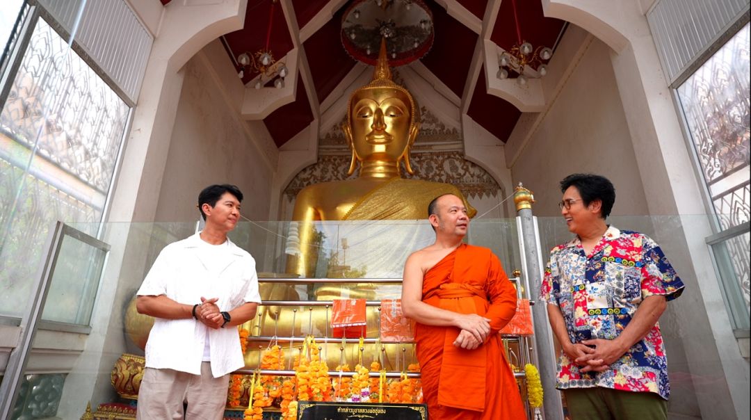 ‘หนุ่มแท่ง อารามทัวร์’พาชมความงดงาม ‘วัดมหาธาตุวรวิหาร’ อิ่มอร่อยกับอาหารพื้นถิ่น จ.เพชรบุรี