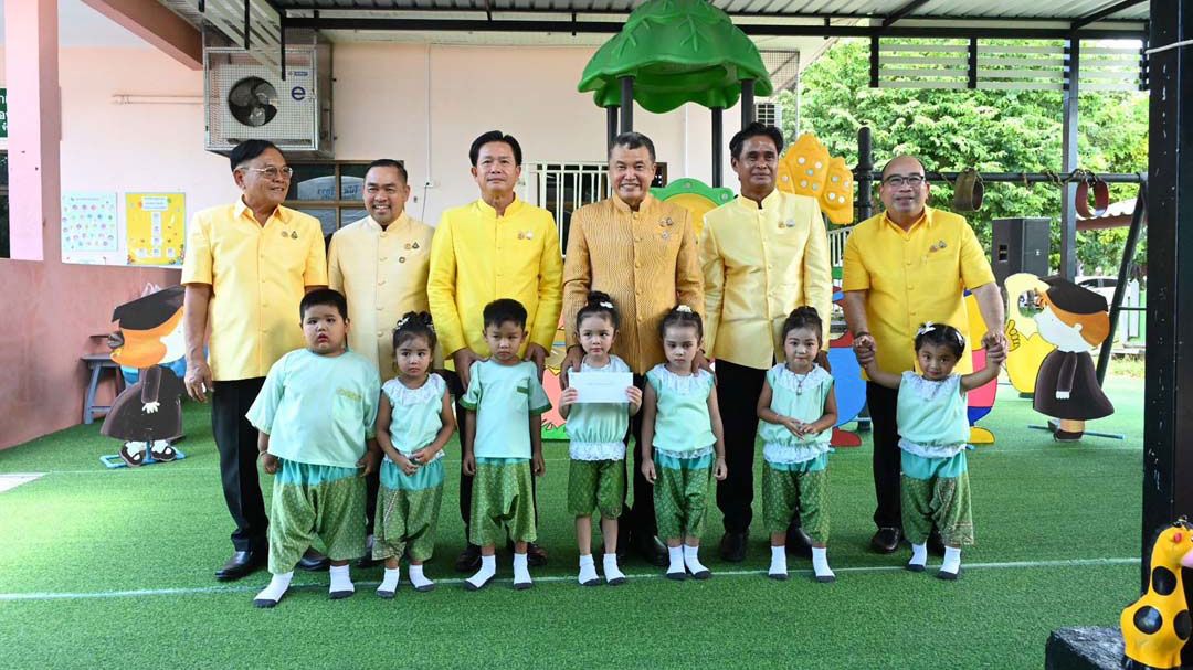 ปลัด มท.ตรวจติดตาม'ศูนย์พัฒนาเด็กเล็กโรงเรียนบ้านหนองไก่ขัน'