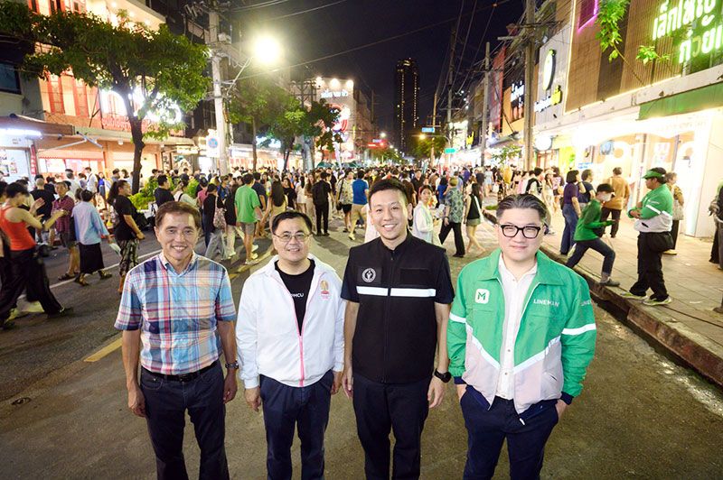 LINE MAN จับมือ กทม.-จุฬาฯ  จัดถนนคนเดินบรรทัดทอง