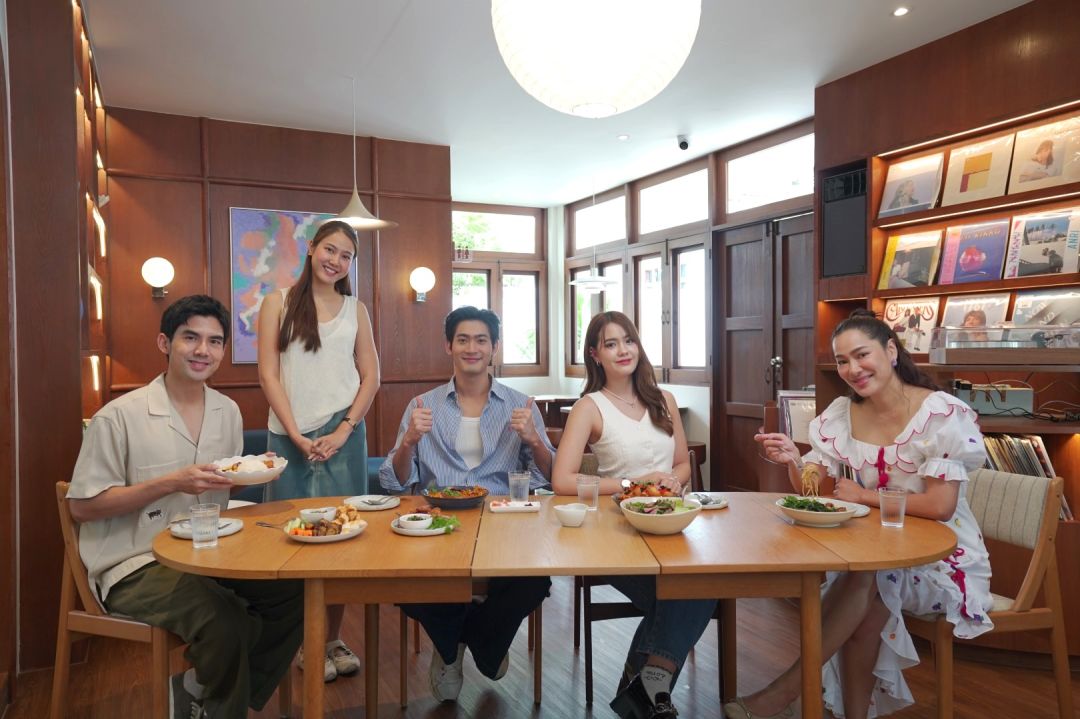 บุกเซี่ยงไฮ้ชมเทคโนโลยีสุดล้ำ'จูเนียร์-เดนิส'เช็คอินร้านธี่สุดความฟิน หลิวเต๋อหัวกับภารกิจสุดท้าทาย