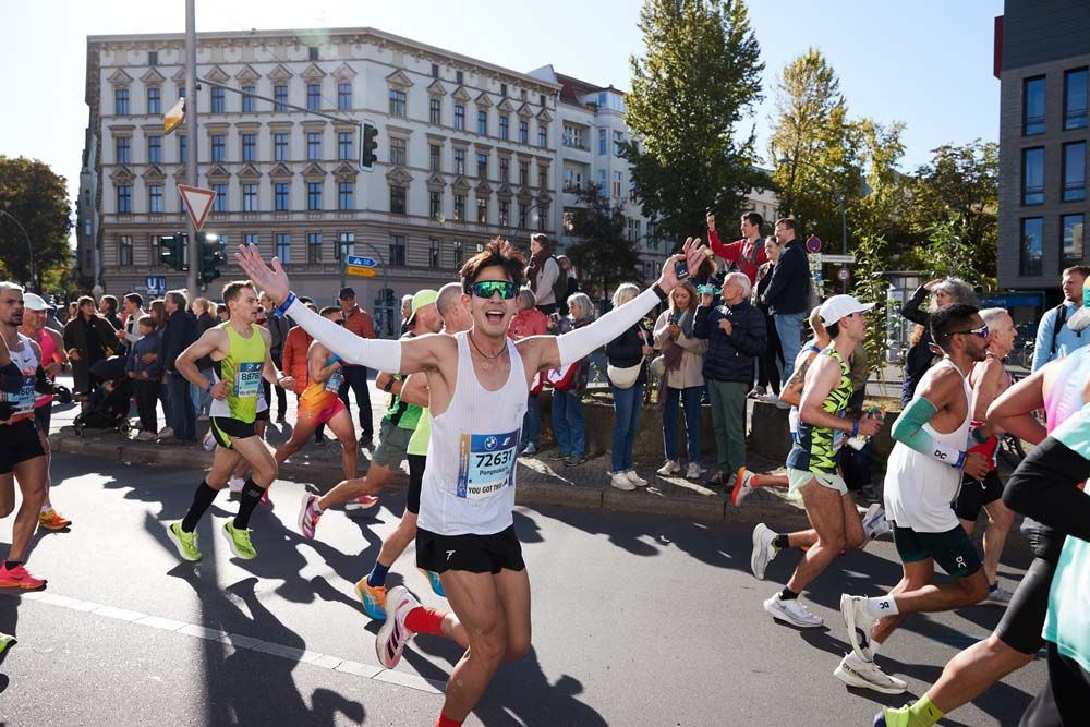 ‘เต้ย-พงศกร’ นักวิ่งที่แสดงได้นิดหน่อย ฟาดสถิติใหม่ใน Berlin Marathon 2024