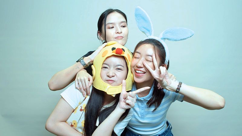 สนุกจนแฟนๆ รอตอนใหม่ไม่ไหว  ‘Reverse 4 You ดาวบริวาร The Series’ ซีรี่ส์ GL เรื่องดัง