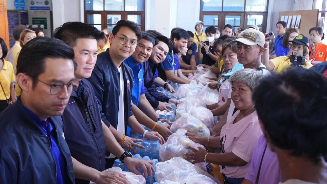 ‘นิวเจนภูมิใจไทย’ลุย ‘อ.เสนา’ ติดตามอุทกภัย เสนอแนวทางแก้ปัญหาให้ปชช.