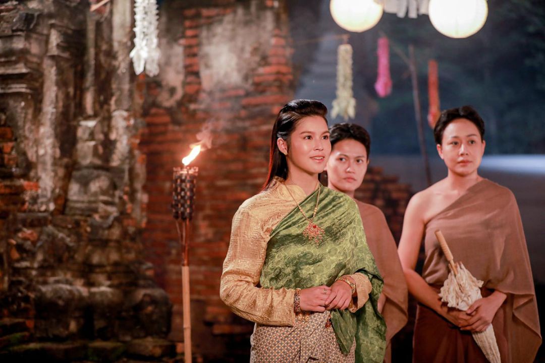 ‘จ็อบ-ยิหวา’พาเที่ยวงานวัด หวานฟุ้งทั่วบางพระโขนง