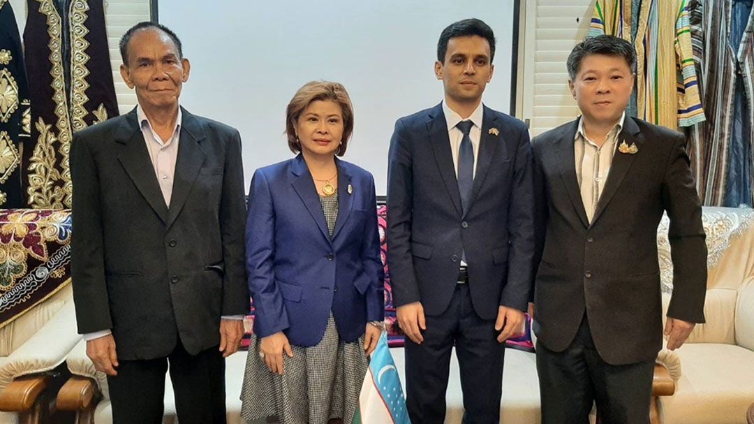 สมาคมผู้สื่อข่าวไทย-จีนพบสถานกงสุลใหญ่สาธารณรัฐอุซเบกิสถานในประเทศไทยเพื่อหารือความร่วมมือระหว่างกัน